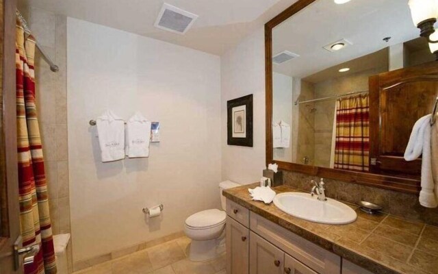 Luxury 1 Bedroom Ski in, Ski Out Mountain Vacation Rental Just Steps from the Snowflake Ski Lift in Breckenridge