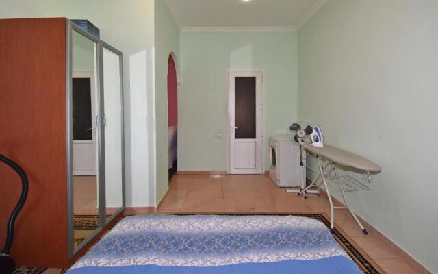 Apartment Mashtots Avenue