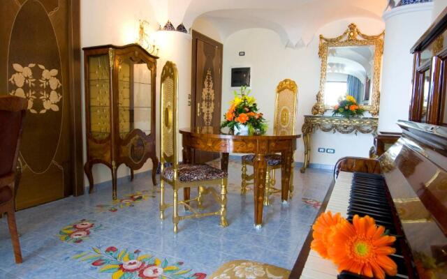 Strand Hotel Terme Delfini