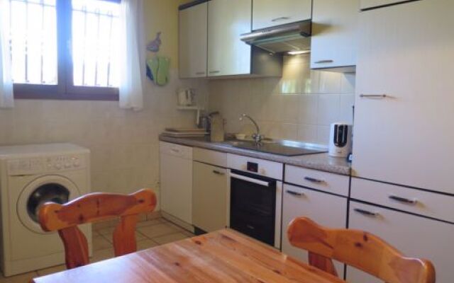 LOriÂ©e du Bois (HUT100)