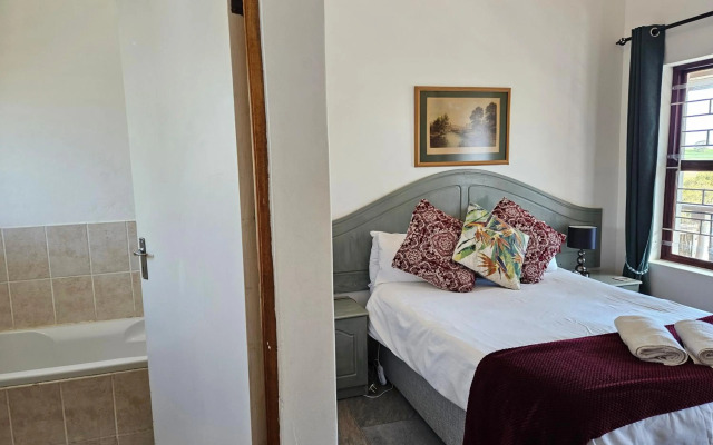 Kelkiewyn Guesthouse Caledon