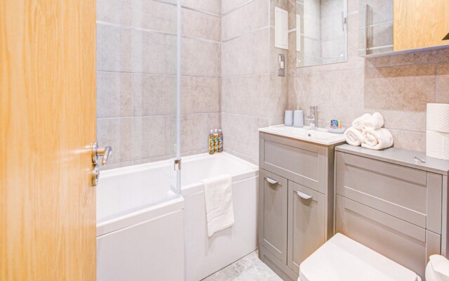 Hybrid Resi - Battersea