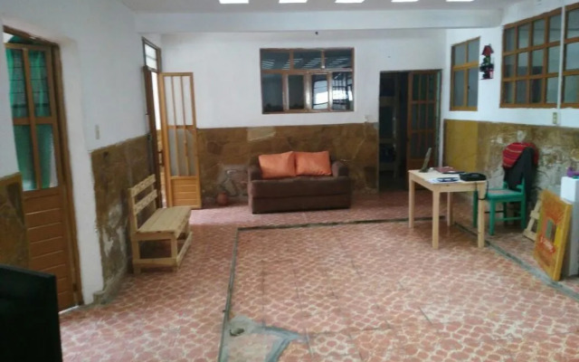 Mochileros Eco Hostal - Hostel