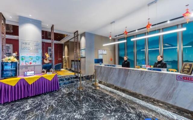 Yijin Meiyi Hotel (Yichang Binjiang Park CBD Shopping Center)