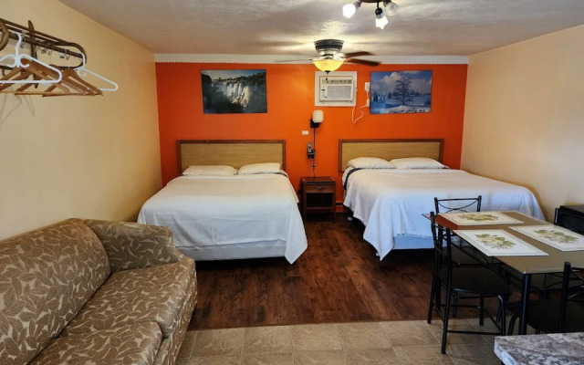 Sun Parlor Motel