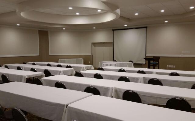 Spark by Hilton Bensalem Philadelphia