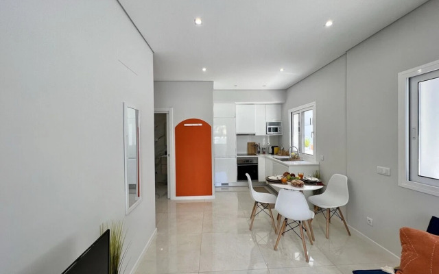 Praia DA Rocha Modern by Homing