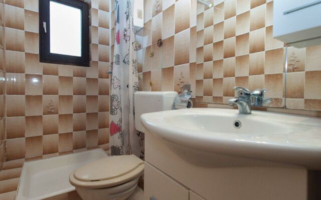 Apartment 1775