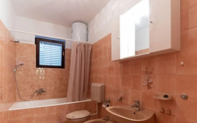 Villa Petar 1 - 10m From sea - H