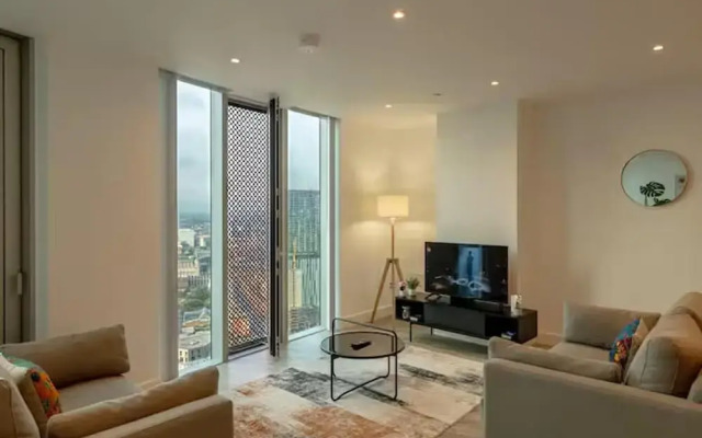 2br-sleeps4-parking-central-cityview