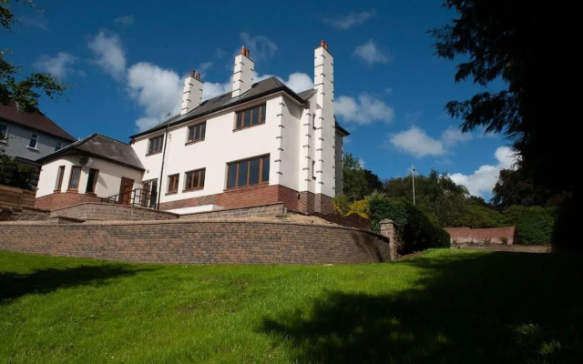 The Old Mount Manor, Causeway Coast