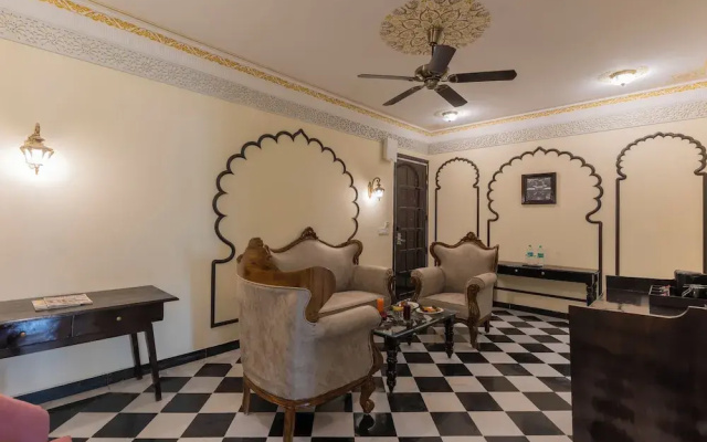 Kesarbagh Palace