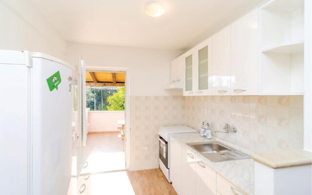 Awesome Home in Sipan With Wifi and 6 Bedrooms