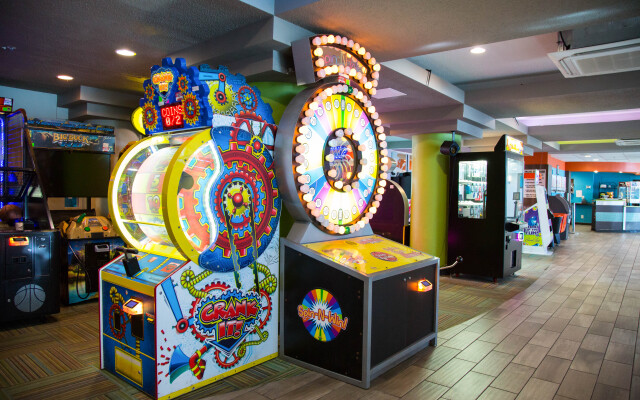 Crown Reef Beach Resort and Waterpark