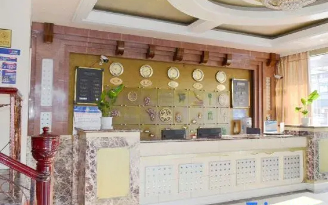 OYO Hangzhou Fengsheng Grand Hotel (Xiaoshan Yaqian Road)