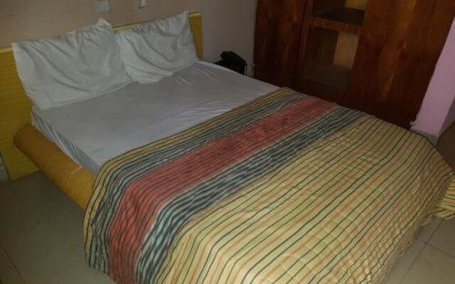 House Of His Glory Suite