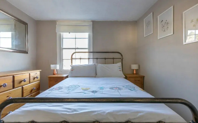Central Dartmouth Townhouse