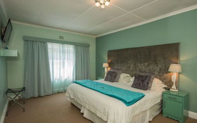 Whale Coast Lodge