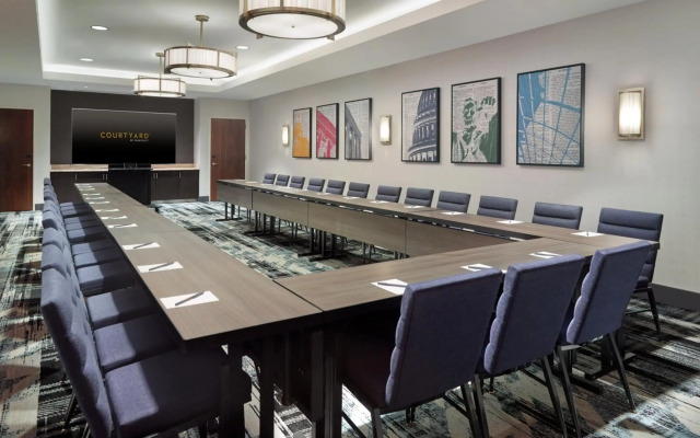 Courtyard by Marriott Washington, DC/Foggy Bottom