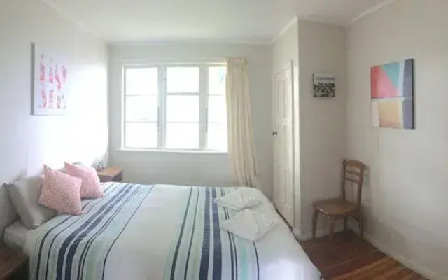 Peachgrove Lodge