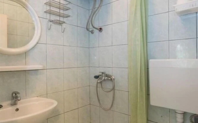 Naki - Terrace & Free Parking - SA1