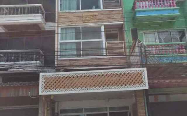 Luxury Penthouse Duplex In Bangsaen, Thailand