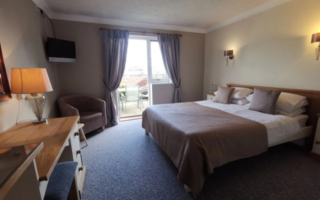 River Haven Hotel