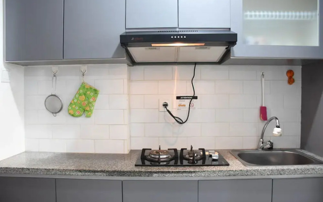 Nice and Comfy Studio Apartment at Signature Park Grande