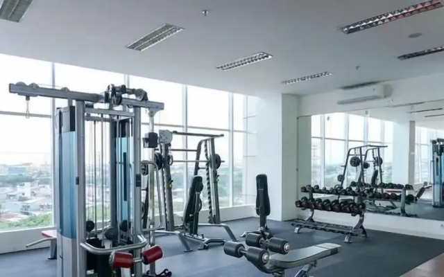 Restful 1Br Apartment At Vittoria Residence