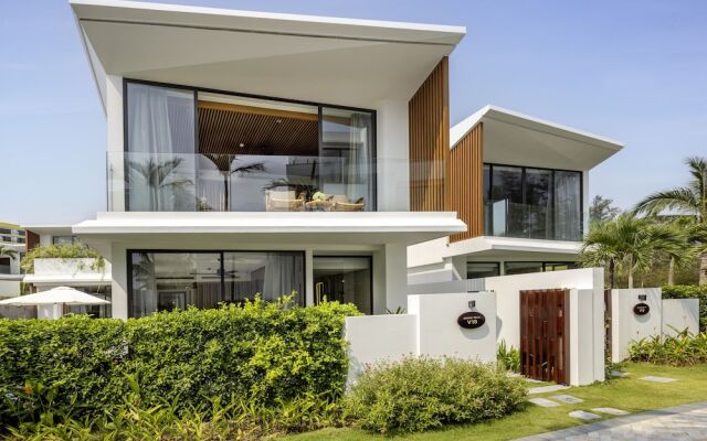Hoi An Royal Beachfront Villas