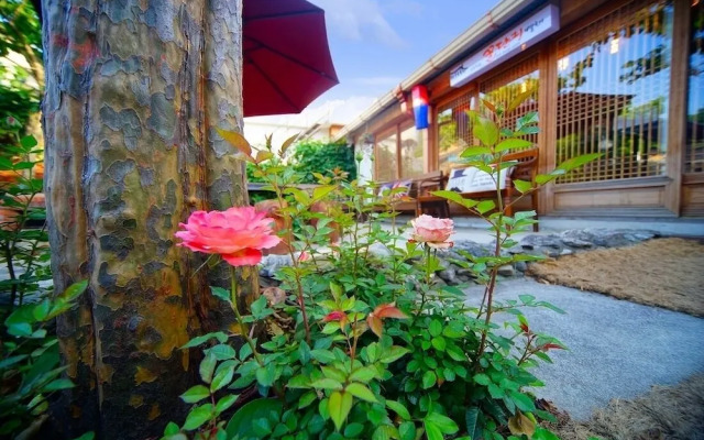 Jeonju Hanok Village Gguldanji