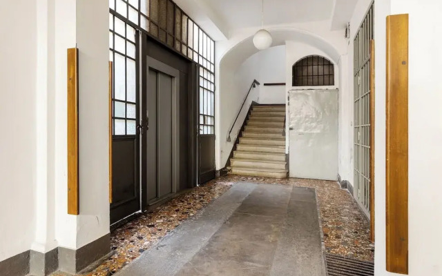 White Leaves Studio by Wonderful Italy