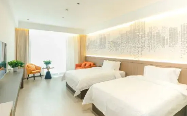 Changshou Yijia Hotel