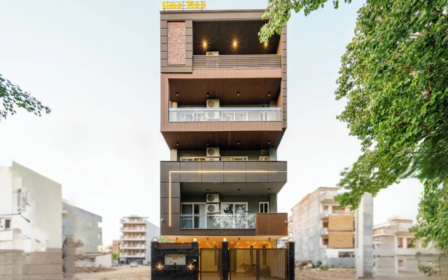 Lime Tree 1BHK Service Apartment Gurgaon