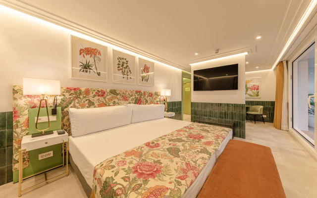 Hotel Ribera de Triana - REOPENING!