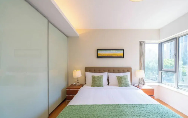 Tyms Luxury 2BR 1BA Apt Xujiahui Shops