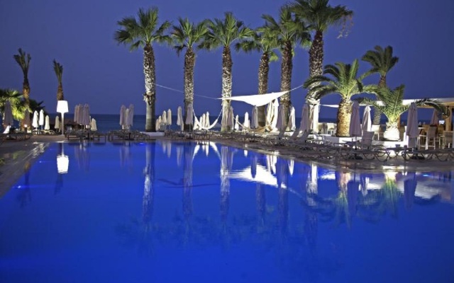 Vrissiana Boutique Beach Hotel