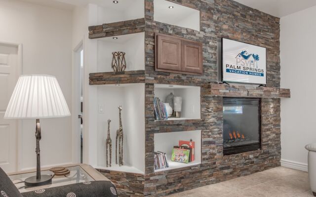 Aquarius of the Desert Six Bedroom House