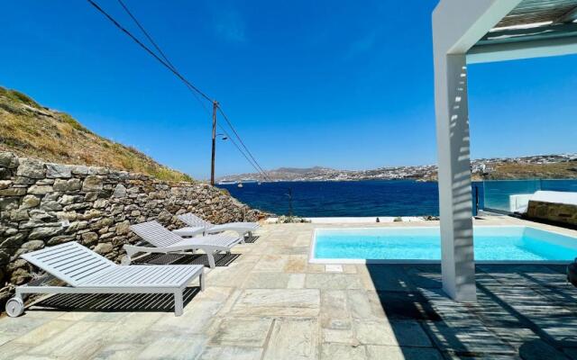Villa Mykonos 10 - Beautiful Stay on the Sea Side