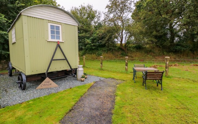 Shepherds Hut - The Crook