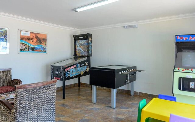 Table View Villas