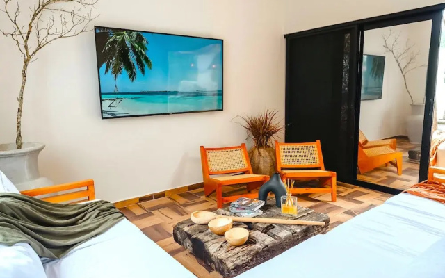 Awesome jungle villa with pool La Veleta