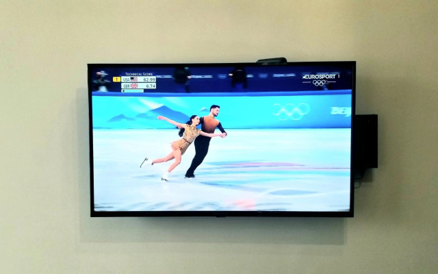 Areg's house, warm apartment in Kechi house