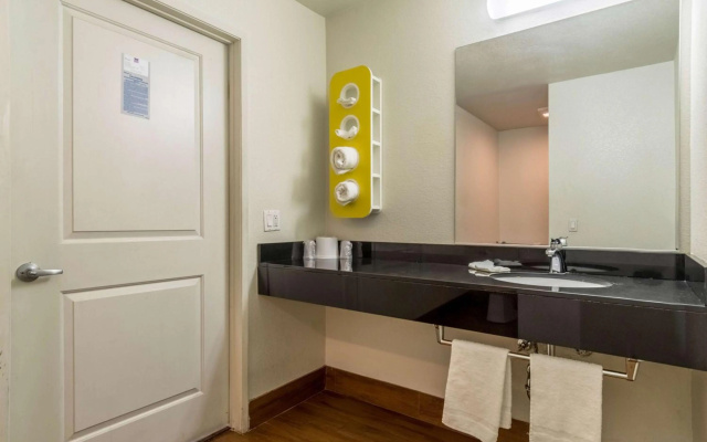 Motel 6 Redlands, CA