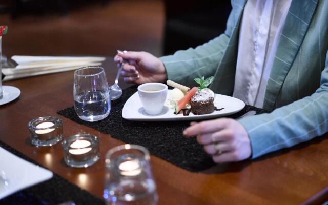 Hotel Restaurant Holiday
