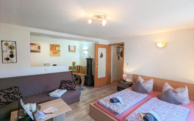 Familienwohnung für 3 mit Sauna, Pool & Terrasse - Famzi