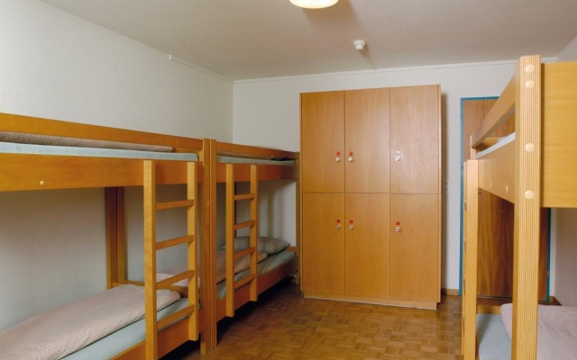 Youth Hostel Rapperswil-Jona – Guest Rooms – Rapperswil