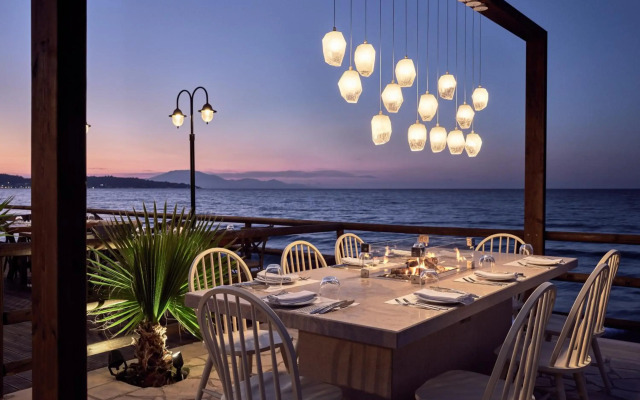 Windmill Bay Hotel