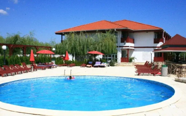 Laguna Albastra