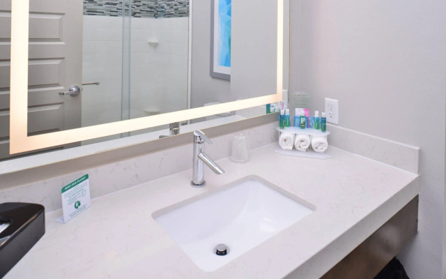 Holiday Inn Express & Suites Houston E - Pasadena by IHG
